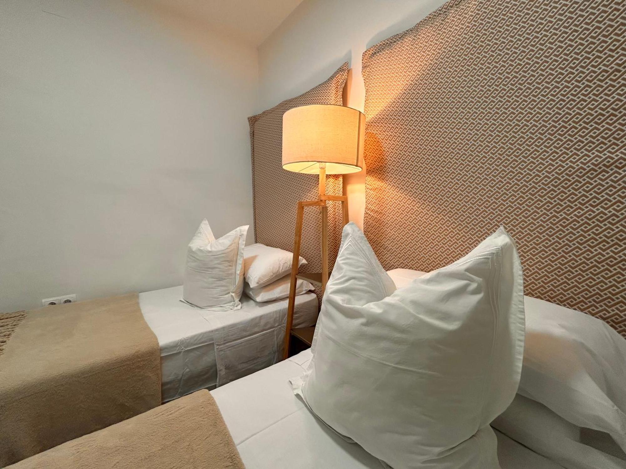 Haza Royal Apartment กรานาดา ภายนอก รูปภาพ